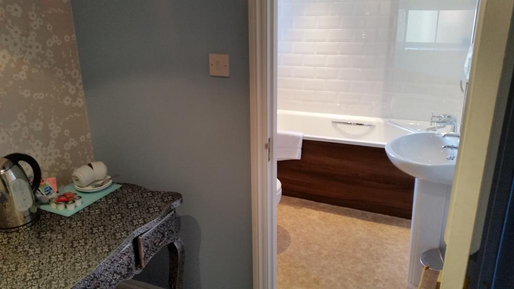 Limes Hotel Needham Market Chambre photo