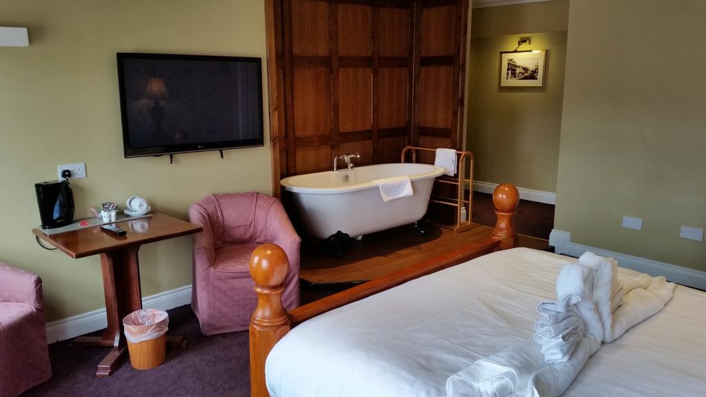 Limes Hotel Needham Market Chambre photo