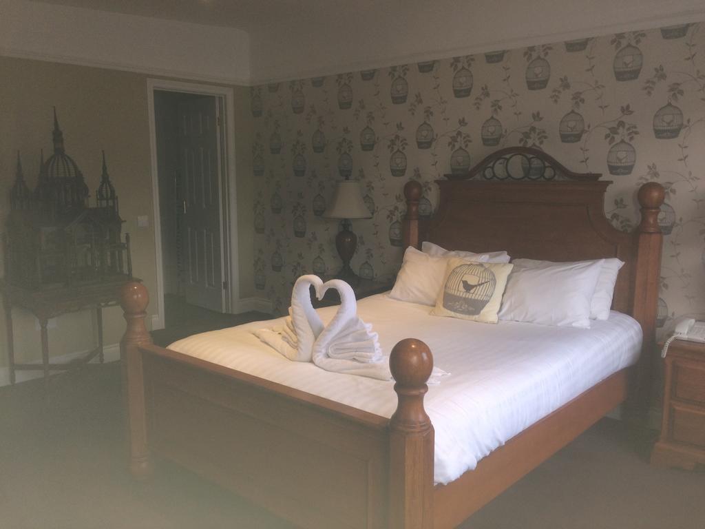 Limes Hotel Needham Market Extérieur photo